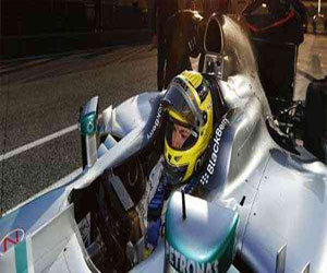 مصر اليوم - مرسيدس تستمر في تجارب فورمولا 1 رغم التعثر