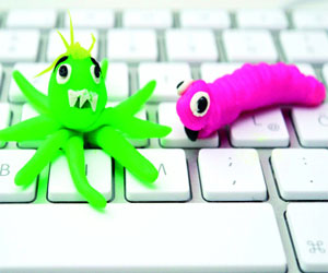 مصر اليوم - مخاطر فيروسات الإنترنت معركة مستمرة