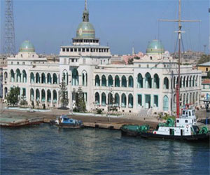   مصر اليوم - مشروع تطوير محور قناة السويس يحمل أهمية لمصر