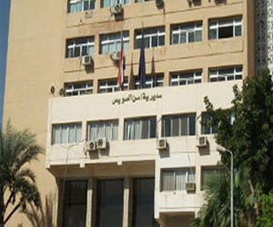   مصر اليوم - وقفة احتجاجية أمام مديرية أمن السويس للتنديد بضبط ناشط سياسي