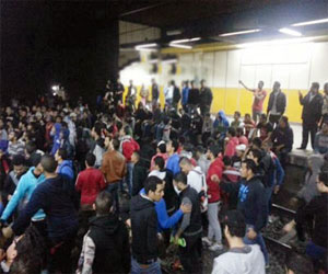 مصر اليوم - ملثمون يقتحمون محطة مترو السادات ويشتبكون مع الركاب