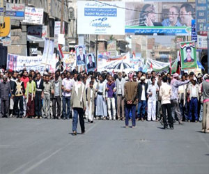 مصر اليوم - التوتر يخيم على مناطق جنوب وشرق اليمن