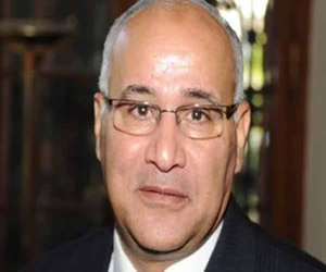   مصر اليوم - بطاقات تأمين صحي إلى 39 ألف أسرة تعولها امرأة