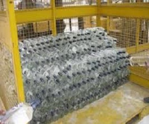 مصر اليوم - الجمارك السعودية تحبط تهريب أكثر من 7 آلاف زجاجة خمر