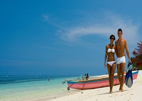   مصر اليوم - جزيرة تروكس ومنتجع باروت أشهر وجهات شهر العسل