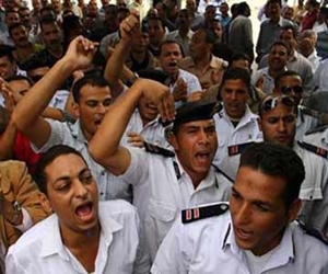   مصر اليوم - شرطة البحر الأحمر تعطل العمل الثلاثاء للمطالبة بإقالة وزير الداخلية