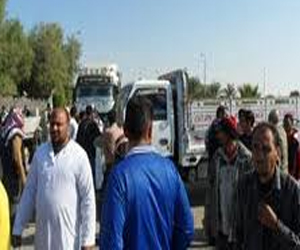   مصر اليوم - فتح طريق رفح العريش الدولي بعد إغلاقه من قبل سائقي شاحنات