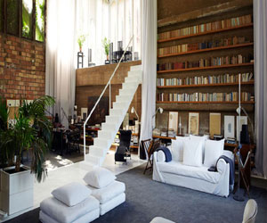   مصر اليوم - تحويل مصنع للأسمنت إلى منزل رائع