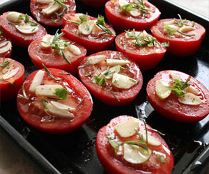   مصر اليوم - طماطم مشوية بالجبن
