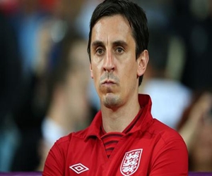   مصر اليوم - نيفيل: رونالدو قد يتأثرعاطفيًا بمواجهة زملائه في يونايتد