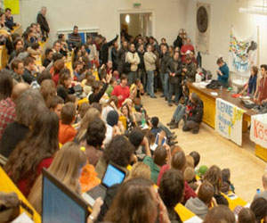   مصر اليوم - اعتصام طلابي احتجاجًا على التقشف في المجر