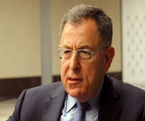   مصر اليوم - السنيورة: لن نخضع لإسرائيل ولن نتناحر طائفيًا