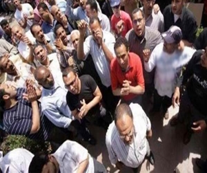  مصر اليوم - وقفة احتجاجية للعاملين الموقتين في وزارة الصحة