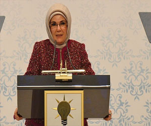   مصر اليوم - أمينة أردوغان: للأمهات دور في دعم السلام في البلاد