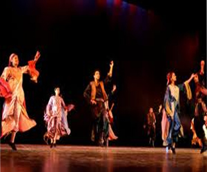   مصر اليوم - فرقة فنونيات للدبكة تختتم جولتها الفنية في سلطنة عُمان