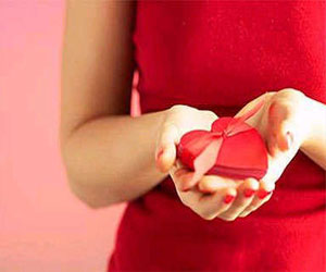   مصر اليوم - اسوأ 10 هدايا يتم تقديمها في عيد الحب