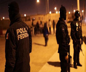   مصر اليوم - الشرطة المكسيكية تعتقل 6 رجال لصلتهم باغتصاب سائحات أسبانيات