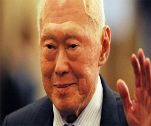   مصر اليوم - الأب الروحي لسنغافورة يخرج من المستشفى بسلام