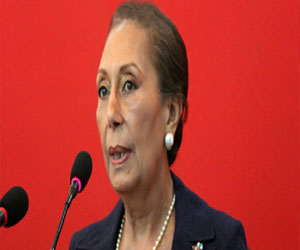   مصر اليوم - ابنة السادات تطعن في قرار تعيين قاتل والدها في حقوق الإنسان