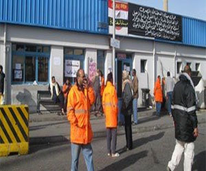   مصر اليوم - عمال سوميد يهددون بغلق السخنة و يطالبون بالتعيين