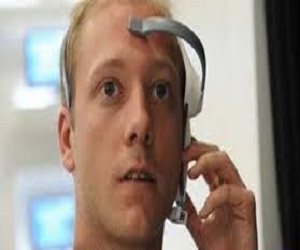   مصر اليوم - جهاز يزرع في الدماغ لعلاج مرض باركنسون