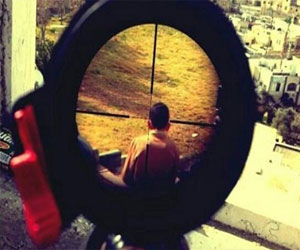   مصر اليوم - إسرائيلي يستخدم رأس صبي فلسطيني للتدريب على التصويب