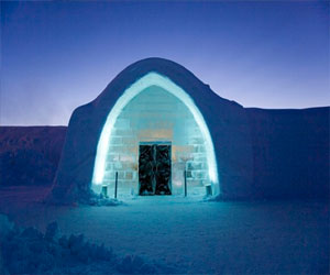   مصر اليوم - أول وأكبر فندق جليدي في العالم يستقبل 60 ألف زائر سنويًا