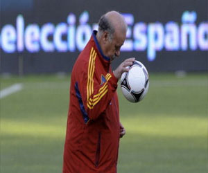   مصر اليوم - ديل بوسكي : مورينيو عدائي ولاعبو برشلونة ليسوا انفصاليين