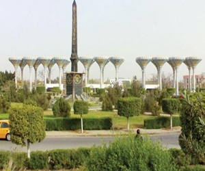   مصر اليوم - اعتصام الطلبة المغتربين في السويس لسوء أحوال المدينة الجامعية