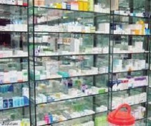   مصر اليوم - طفل في العاشرة من العمر يشتري 20 واقيًا ذكريًا