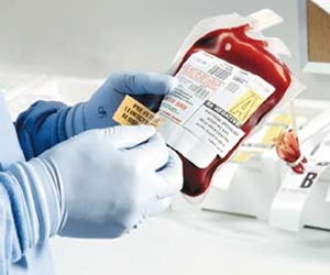   مصر اليوم - المصري الديمقراطي والدستور يدشنان حملة لإنشاء بنك دم في أسيوط