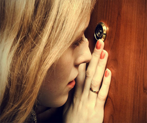   مصر اليوم - اكتشفي خيانة زوجك