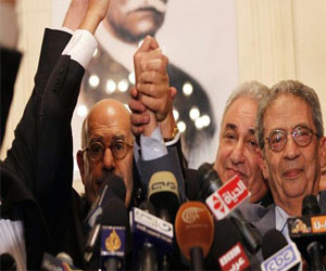   مصر اليوم - دعوة مرسي للانتخابات تزيد الانقسامات