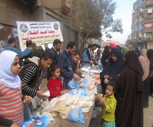   مصر اليوم - الحرية والعدالة في الإسماعيلية يستعرض إنجازات حملته الخيرية