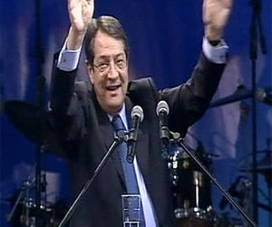  مصر اليوم - نيكوس أناستاسياديس المحافظ يفوز بالرئاسة القبرصية