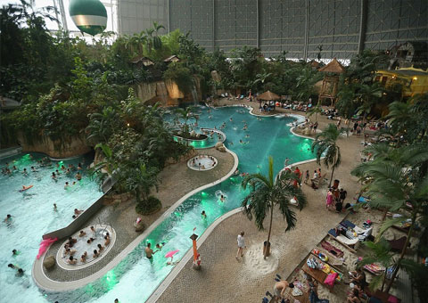   مصر اليوم - كراسنيك ساحر بشواطئه الرملية و مياهه الزرقاء و جوه الصيفي