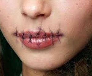   مصر اليوم - شاب يخيط فم زوجته في بودابست