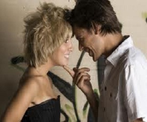   مصر اليوم - العلاقة العاطفية القلقة مضرّة بالصحة