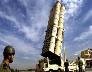   مصر اليوم - تجربة إسرائيلية ناجحة لصاروخ آرو الاعتراضي