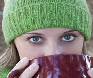   مصر اليوم - إفراط المرأة فى شرب القهوه يعرضها للعقم