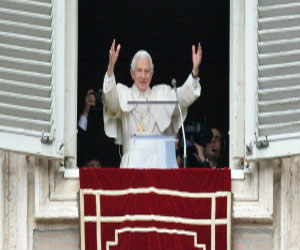   مصر اليوم - بابا الفاتيكان يعدل الدستور للسماح بانتخاب البابا الجديد