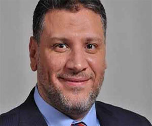   مصر اليوم - وزير الشباب يحيل عاملي مركز شباب البياضية في قنا إلى التحقيق