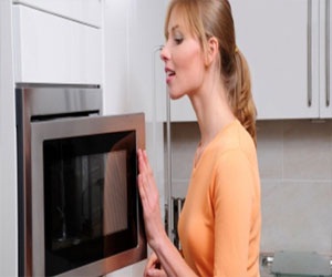   مصر اليوم - الميكروويف بريء من السرطان والاستخدام الخاطئ يسبب تسربًا إشعاعيًا