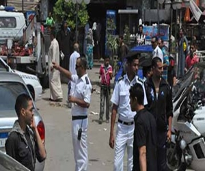   مصر اليوم - أمن الجيزة يضبط 4 أشخاص حاولوا قطع شارع الهرم وقت الذروة