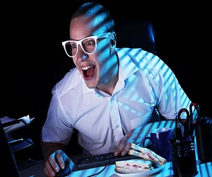   مصر اليوم - التصفح المفرط للإنترنت أخطر من إدمان المخدرات