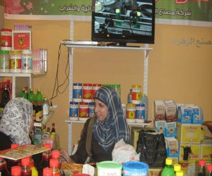   مصر اليوم - إسرائيل تُغرق أسواق فلسطين بمنتجات منتهية الصلاحية