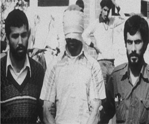   مصر اليوم - رهائن أميركيون سابقون يطالبون إيران بالتعويض