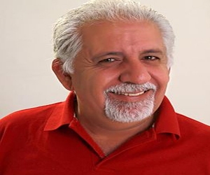 مصر اليوم - يوسف غيشان لـ المصر اليوم: انتفاضة نيسان دفعتني للكتابة الساخرة