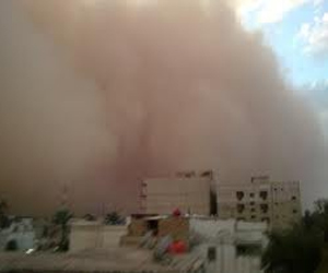  مصر اليوم - غبار كثيف على العراق و انعدام الرؤية الافقية في البصرة