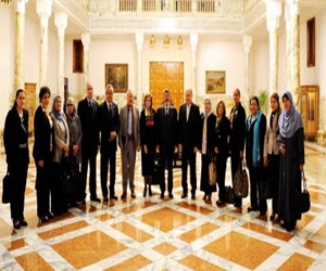   مصر اليوم - مرسي يؤكد دعمه الكامل لحقوق المرأة المصرية ودورها في المجتمع